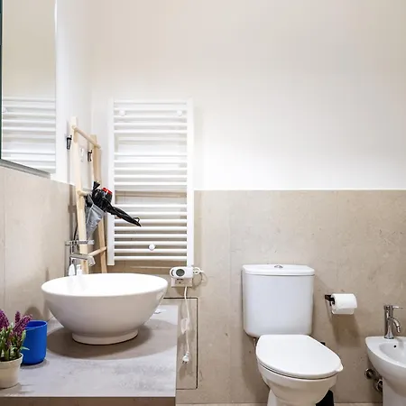 Vacanze Cisternone Centro Bed & Breakfast *
