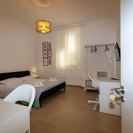 Vacanze Cisternone Centro *