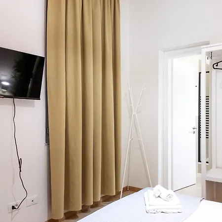 Frühstückspension Vacanze Cisternone Centro *