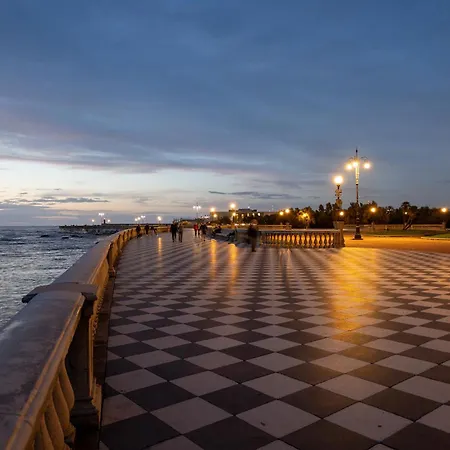 Oda ve Kahvaltı Vacanze Cisternone Centro